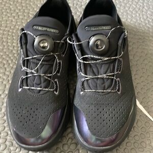 UnderArmour SlipSpeed women’s 9.5/ men’s 8